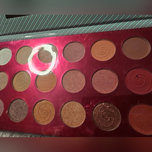 Sugar Pop Eyeshadow Palette - Picture 3 of 3